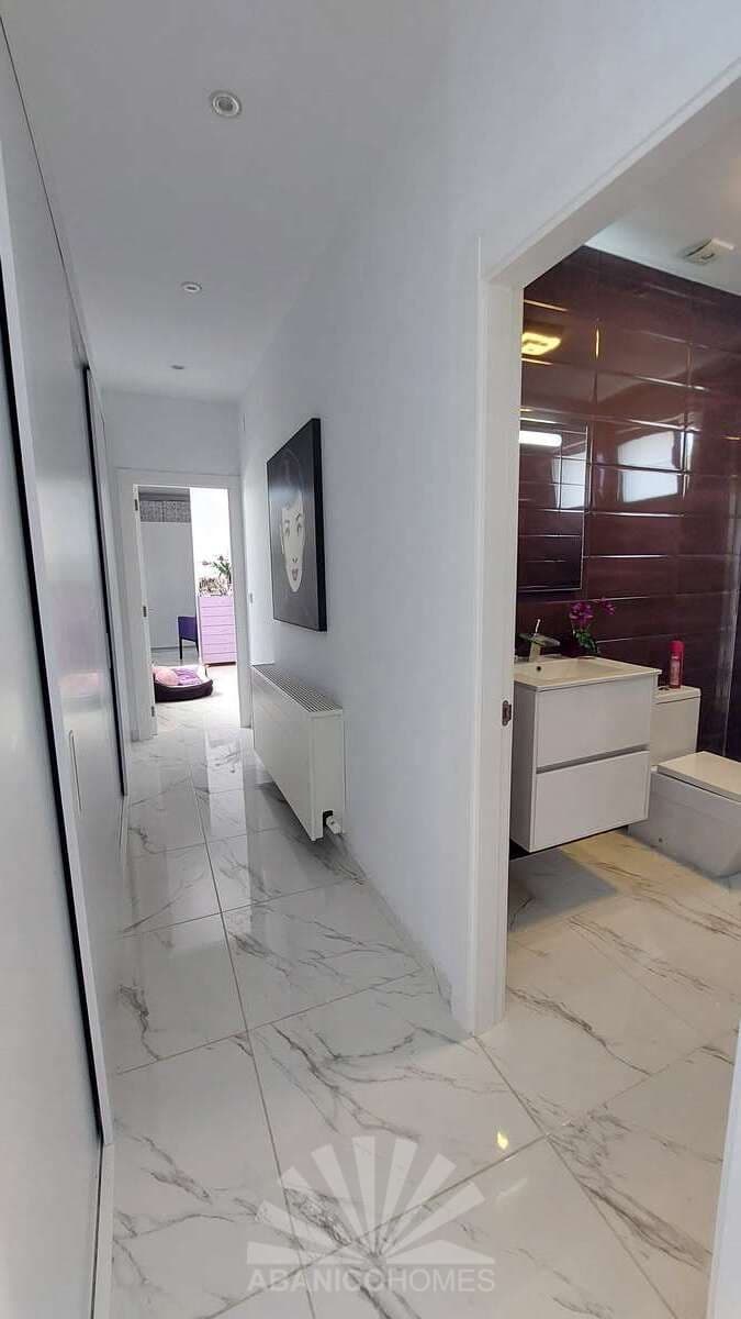 2 makuuhuone Huvila myytävänä paikassa Polop mukana uima-altaan 
autotalli - 530 000 € (Ref: 9177162)