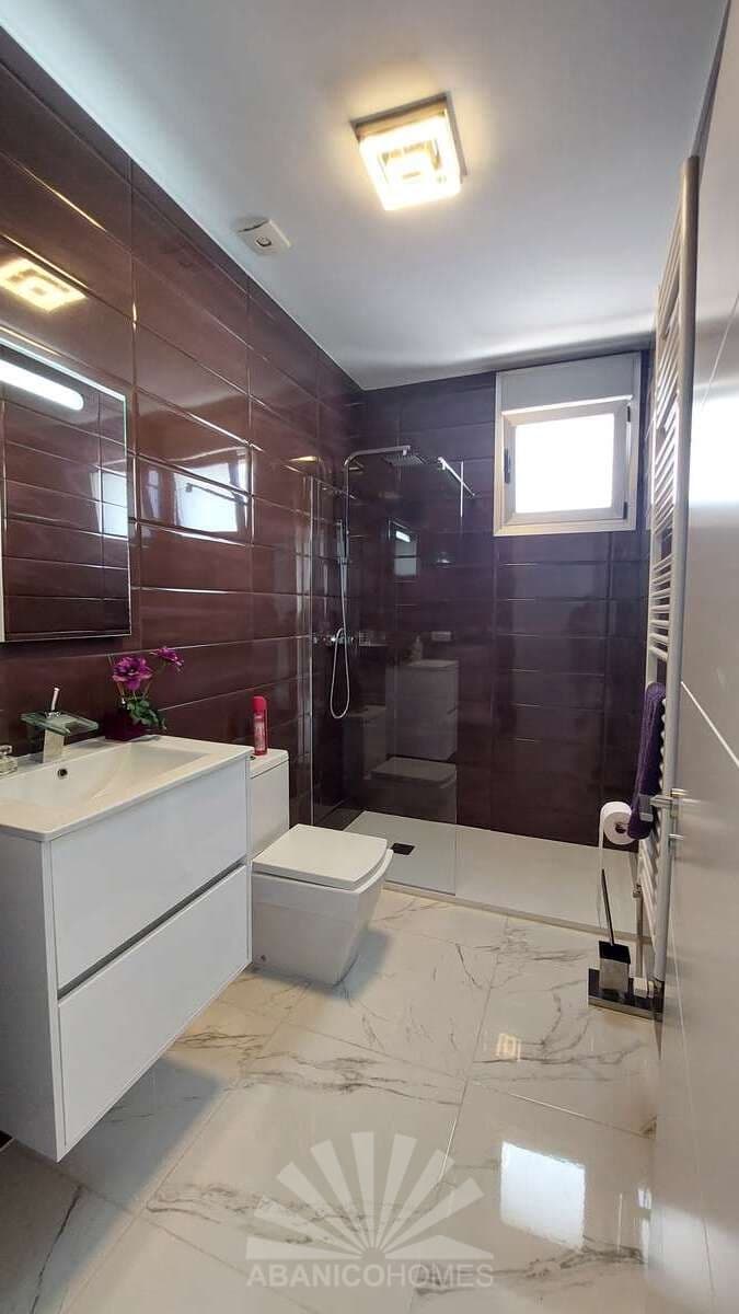 2 makuuhuone Huvila myytävänä paikassa Polop mukana uima-altaan 
autotalli - 530 000 € (Ref: 9177162)