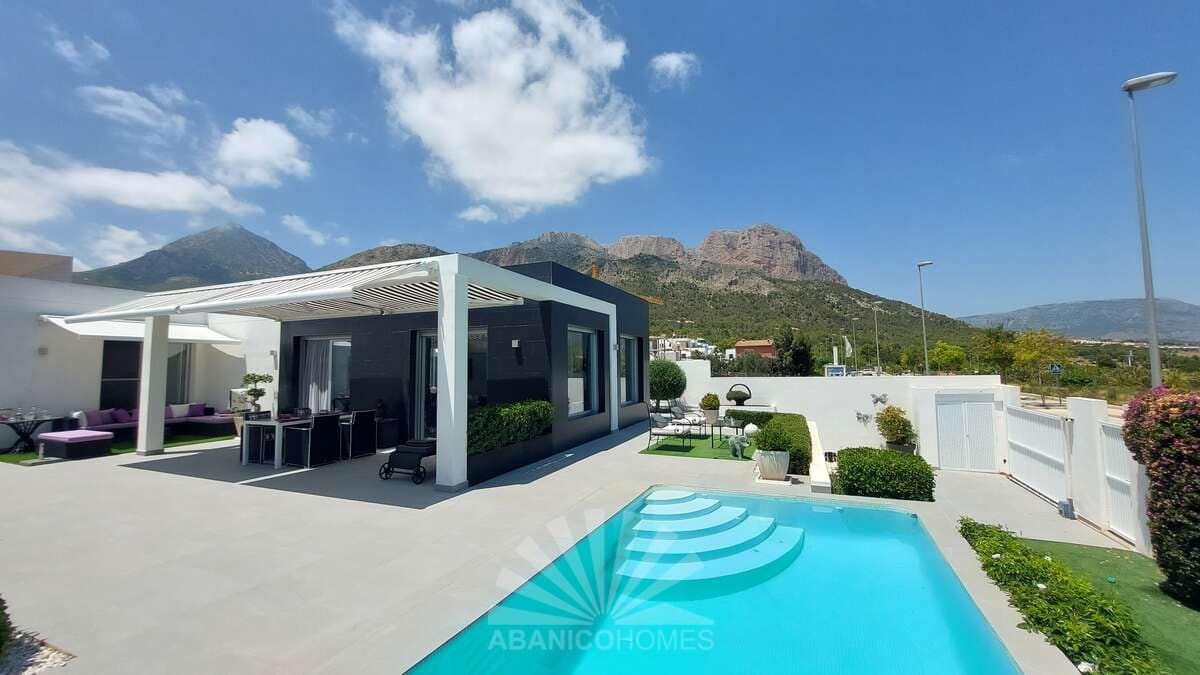 2 makuuhuone Huvila myytävänä paikassa Polop mukana uima-altaan 
autotalli - 530 000 € (Ref: 9177162)