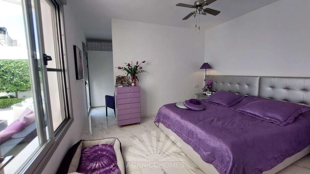 2 makuuhuone Huvila myytävänä paikassa Polop mukana uima-altaan 
autotalli - 530 000 € (Ref: 9177162)