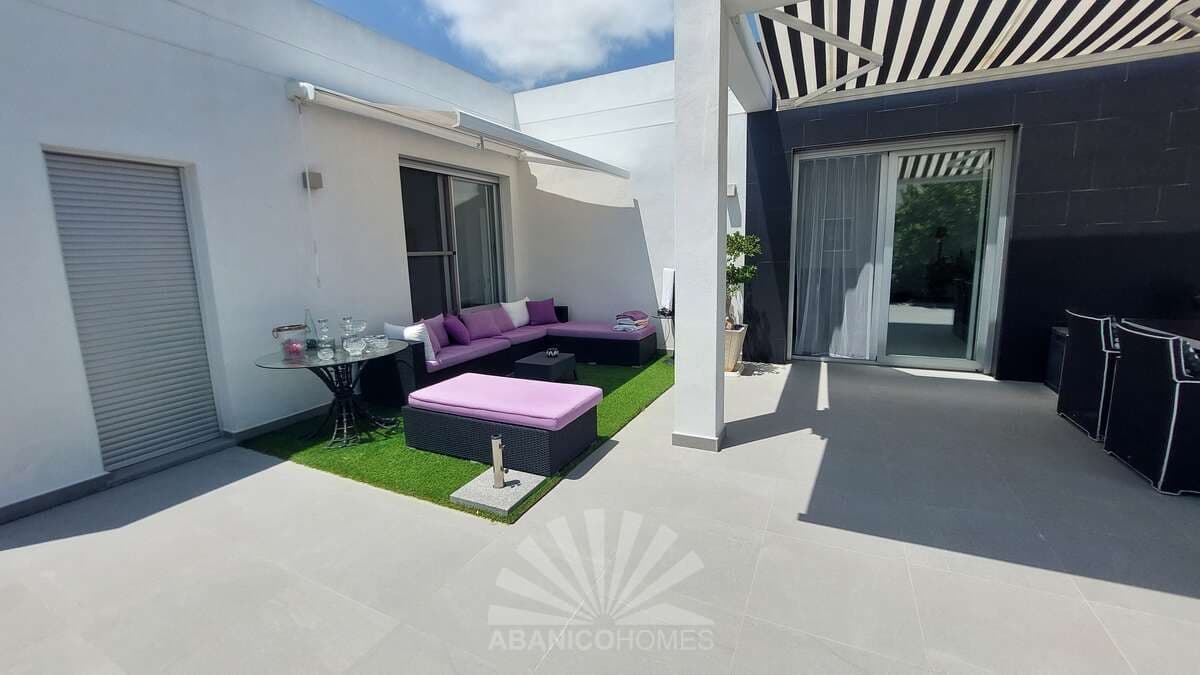 2 makuuhuone Huvila myytävänä paikassa Polop mukana uima-altaan 
autotalli - 530 000 € (Ref: 9177162)