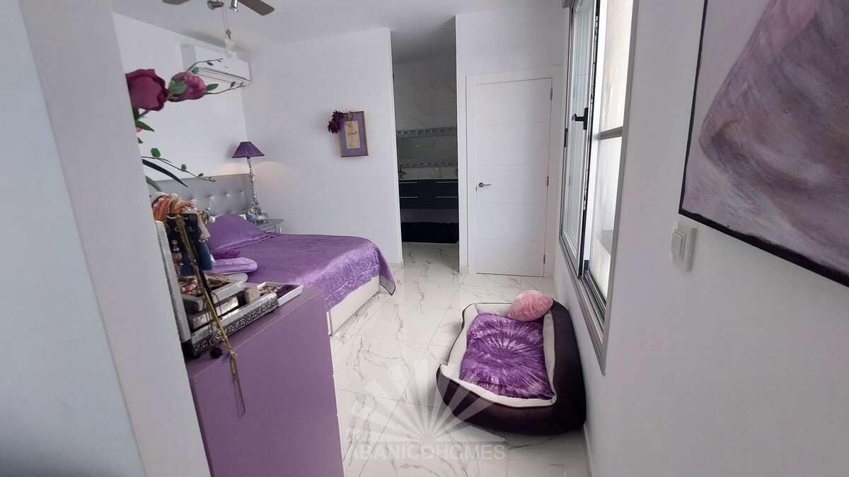 2 makuuhuone Huvila myytävänä paikassa Polop mukana uima-altaan 
autotalli - 530 000 € (Ref: 9177162)