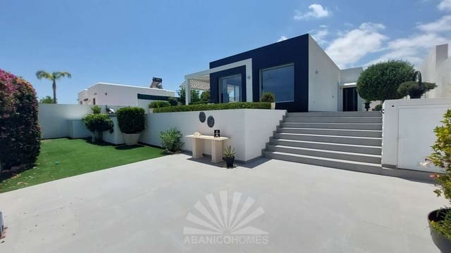 2 makuuhuone Huvila myytävänä paikassa Polop mukana uima-altaan 
autotalli - 530 000 € (Ref: 9177162)