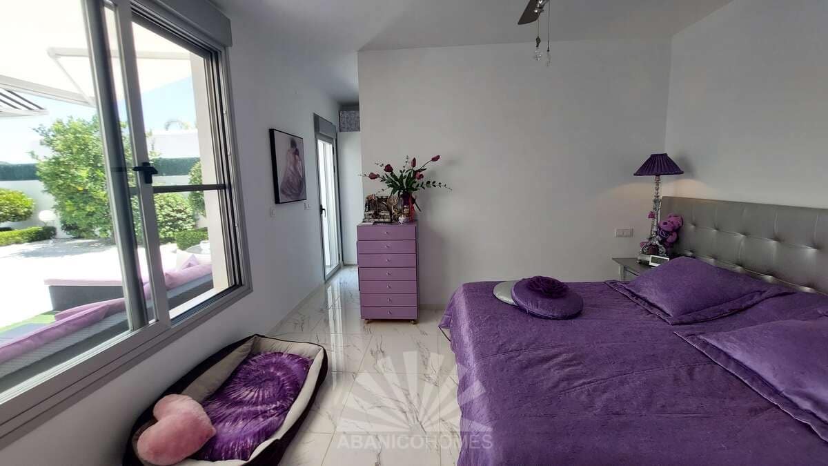 2 makuuhuone Huvila myytävänä paikassa Polop mukana uima-altaan 
autotalli - 530 000 € (Ref: 9177162)