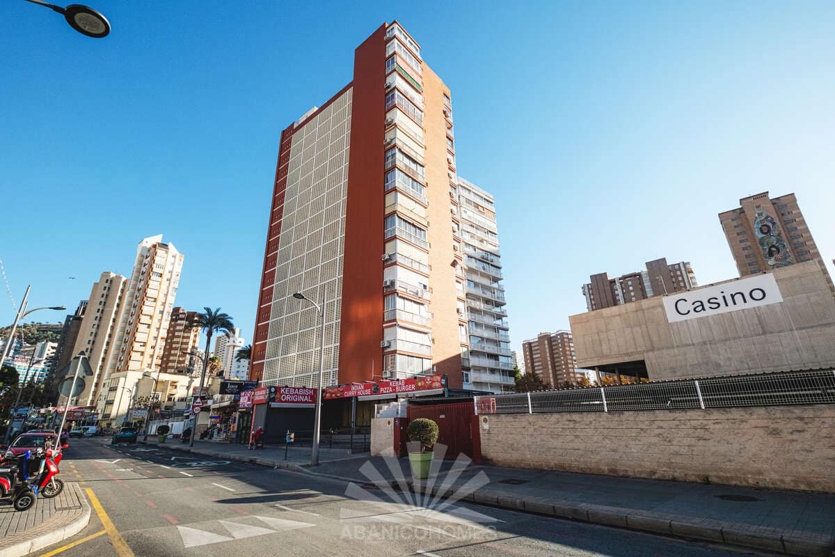 2 camera da letto Appartamento da affittare in Benidorm con piscina garage - 1.500 € (Rif: 9816811)