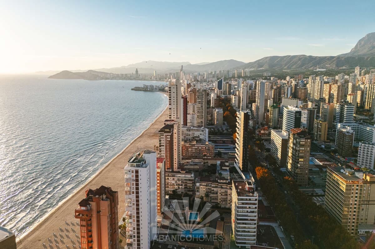 2 camera da letto Appartamento da affittare in Benidorm con piscina garage - 1.500 € (Rif: 9816811)
