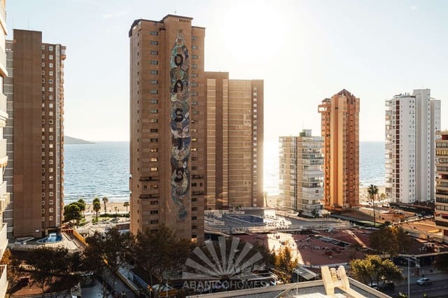 Apartamento de 2 habitaciones en Rincón de Loix, Benidorm en alquiler con piscina garaje - 2.500 € (Ref: 9816811)