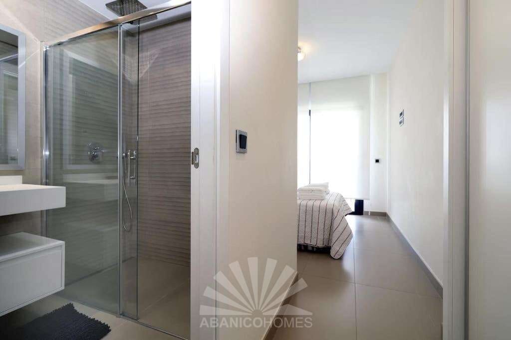 2 camera da letto Appartamento da affittare in Benidorm con piscina garage - 4.000 € (Rif: 9816812)