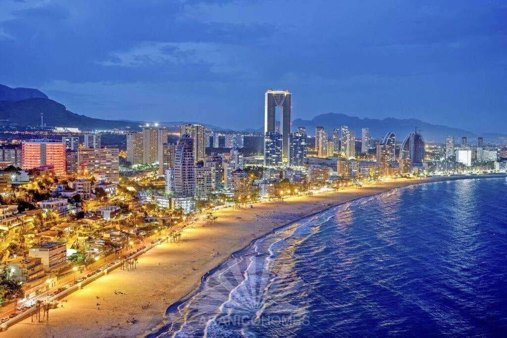2 camera da letto Appartamento da affittare in Benidorm con piscina garage - 4.000 € (Rif: 9816812)