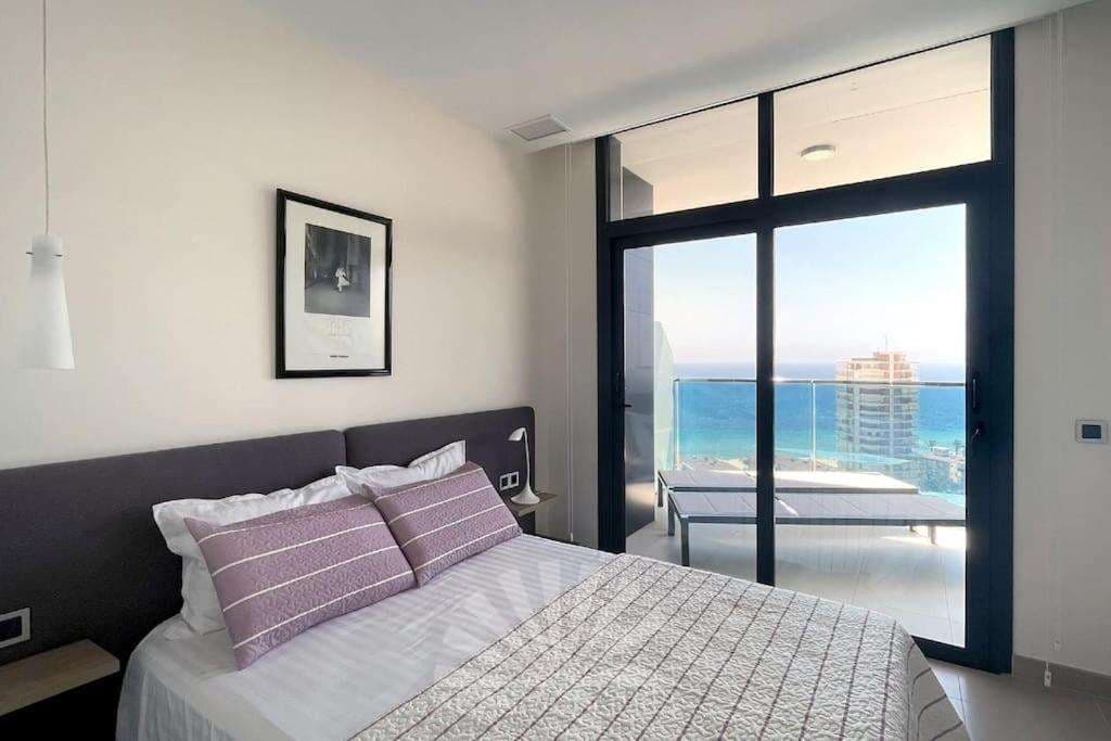 2 bedroom Apartment for rent in Benidorm with pool garage - € 4,000 (Ref: 9816812)