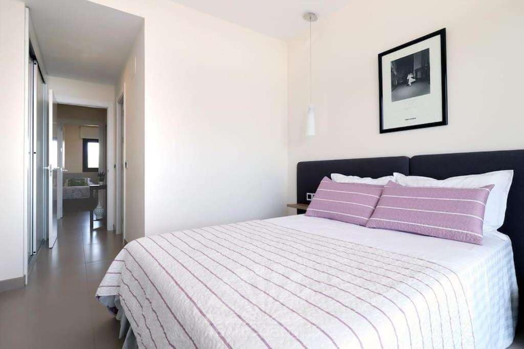 2 bedroom Apartment for rent in Benidorm with pool garage - € 4,000 (Ref: 9816812)