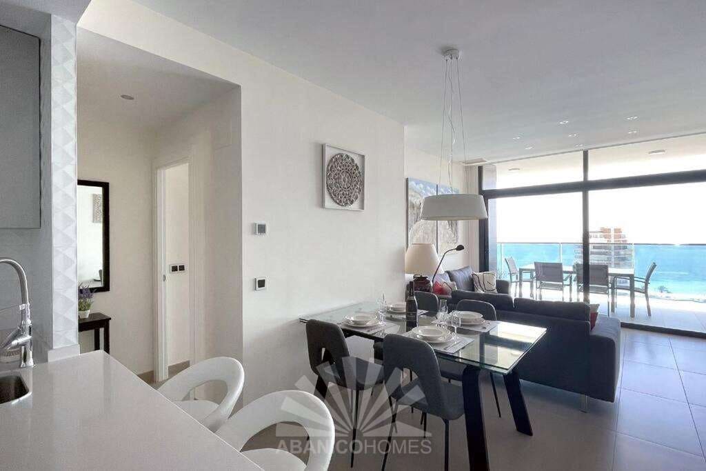 2 bedroom Apartment for rent in Benidorm with pool garage - € 4,000 (Ref: 9816812)