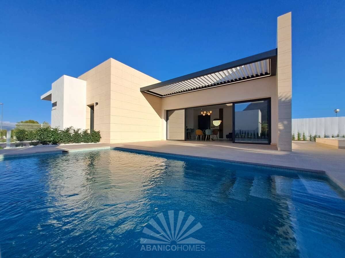 3 bedroom Villa for sale in Polop with pool - € 549,000 (Ref: 9819761)