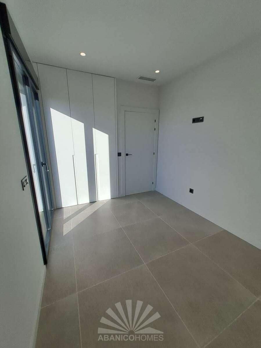 3 bedroom Villa for sale in Polop with pool - € 549,000 (Ref: 9819761)