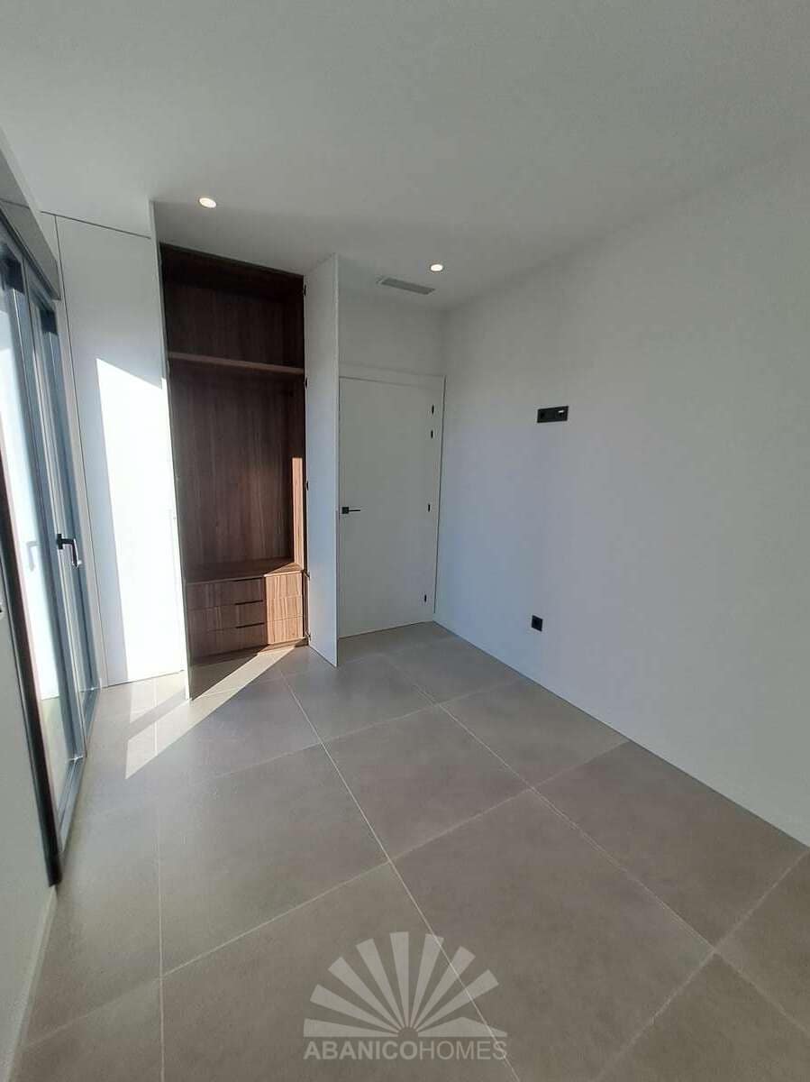 3 bedroom Villa for sale in Polop with pool - € 549,000 (Ref: 9819761)