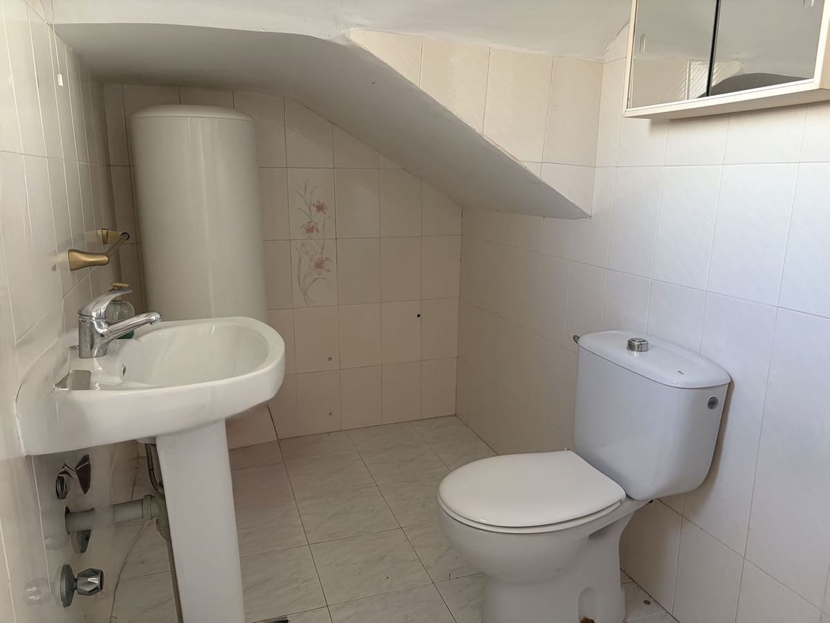 5 quarto Moradia para venda em Nerja com piscina garagem - 380 000 € (Ref: 10161867)