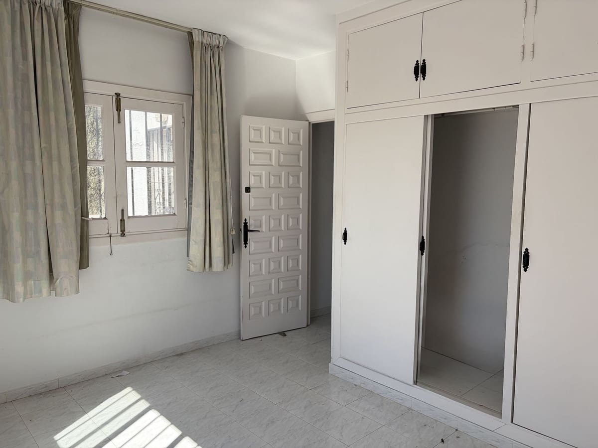 5 quarto Moradia para venda em Nerja com piscina garagem - 380 000 € (Ref: 10161867)