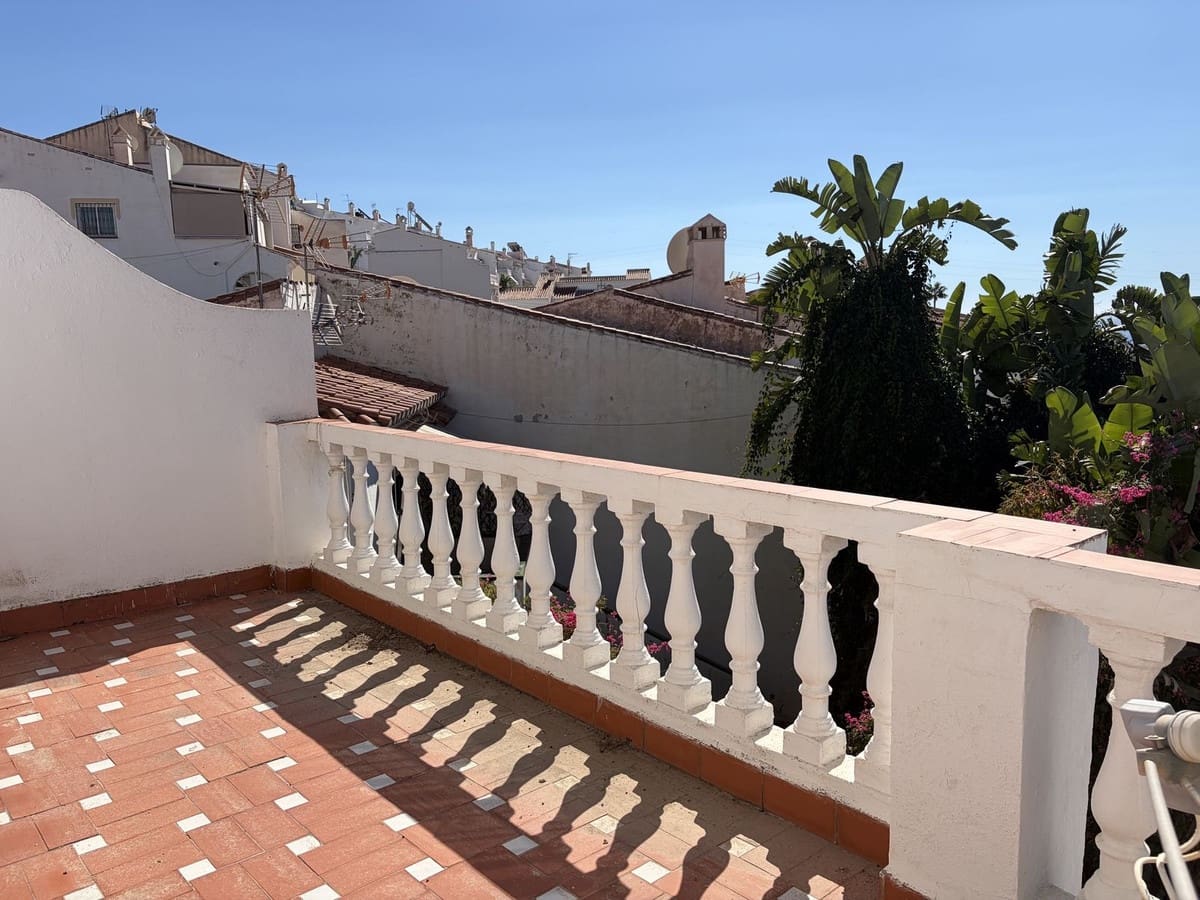 5 quarto Moradia para venda em Nerja com piscina garagem - 380 000 € (Ref: 10161867)