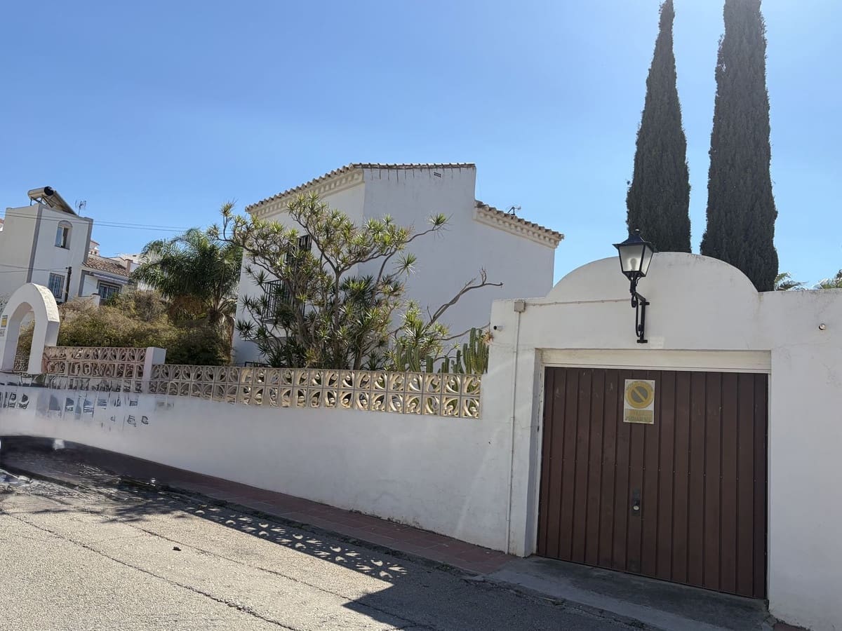 5 quarto Moradia para venda em Nerja com piscina garagem - 380 000 € (Ref: 10161867)