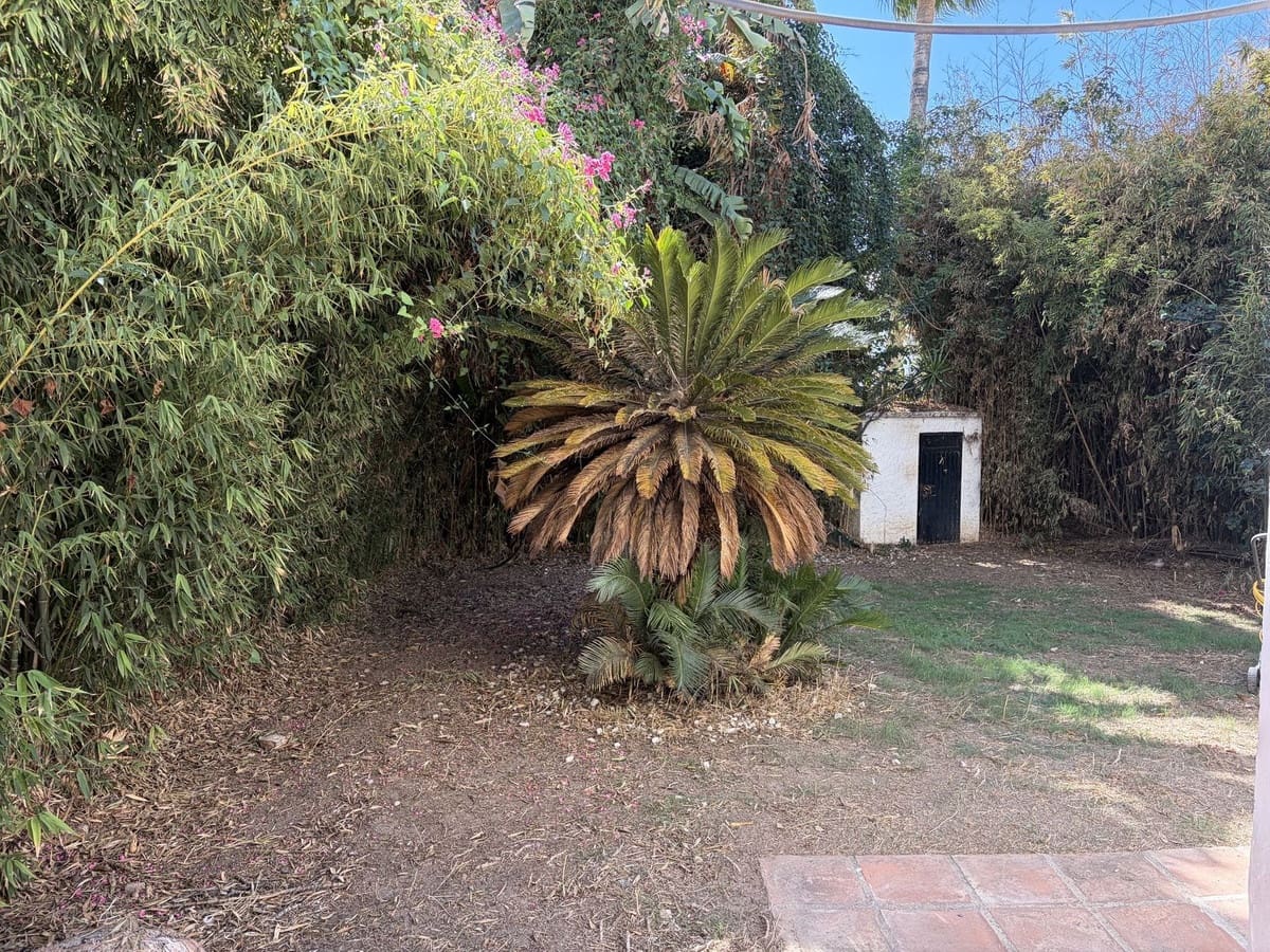 5 quarto Moradia para venda em Nerja com piscina garagem - 380 000 € (Ref: 10161867)