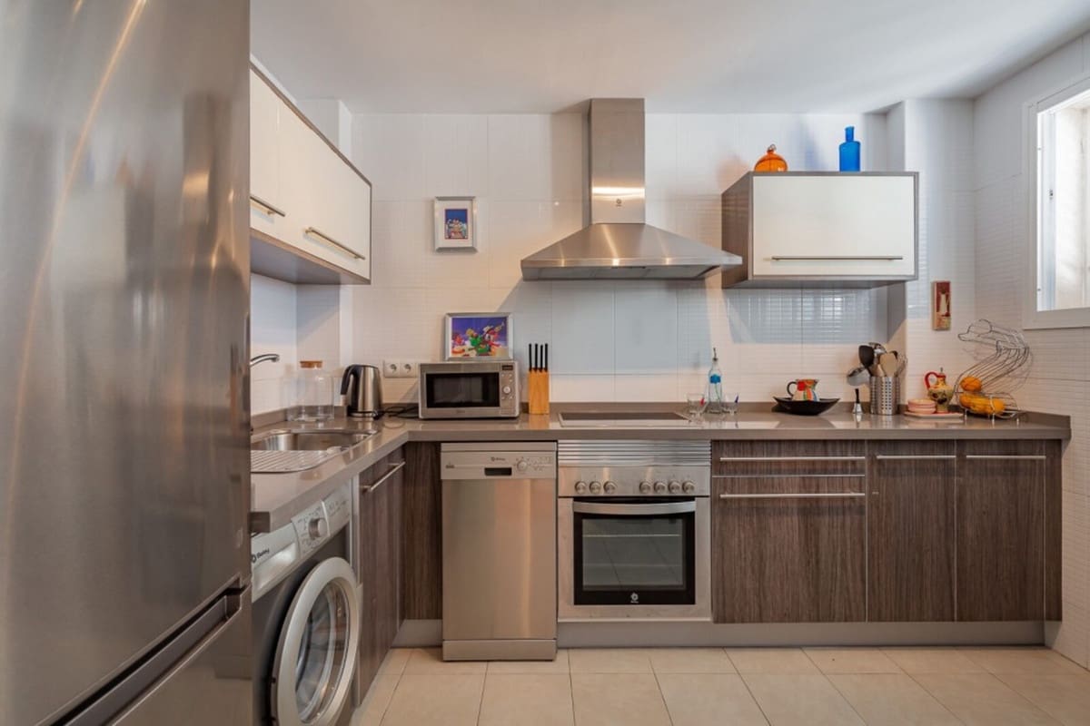 4 soveværelse Byhus til salg i Torrox-Costa med swimmingpool garage - € 349.000 (Ref: 7064396)