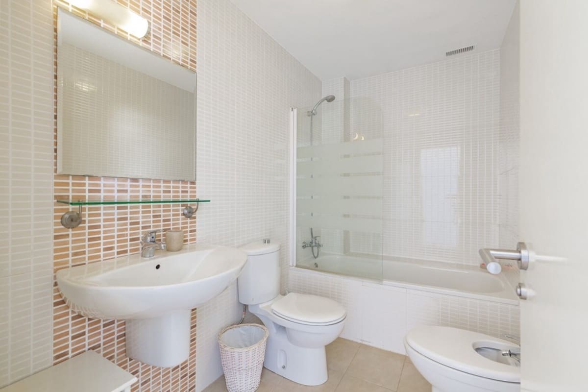 4 soveværelse Byhus til salg i Torrox-Costa med swimmingpool garage - € 349.000 (Ref: 7064396)