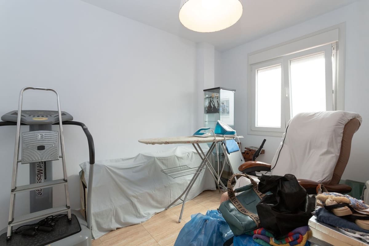 4 soveværelse Byhus til salg i Torrox-Costa med swimmingpool - € 399.000 (Ref: 7948555)