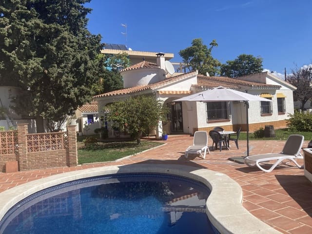 3 sovrum Villa till salu i Almayate, Vélez-Málaga med pool garage - 439 000 € (Ref: 8913503)