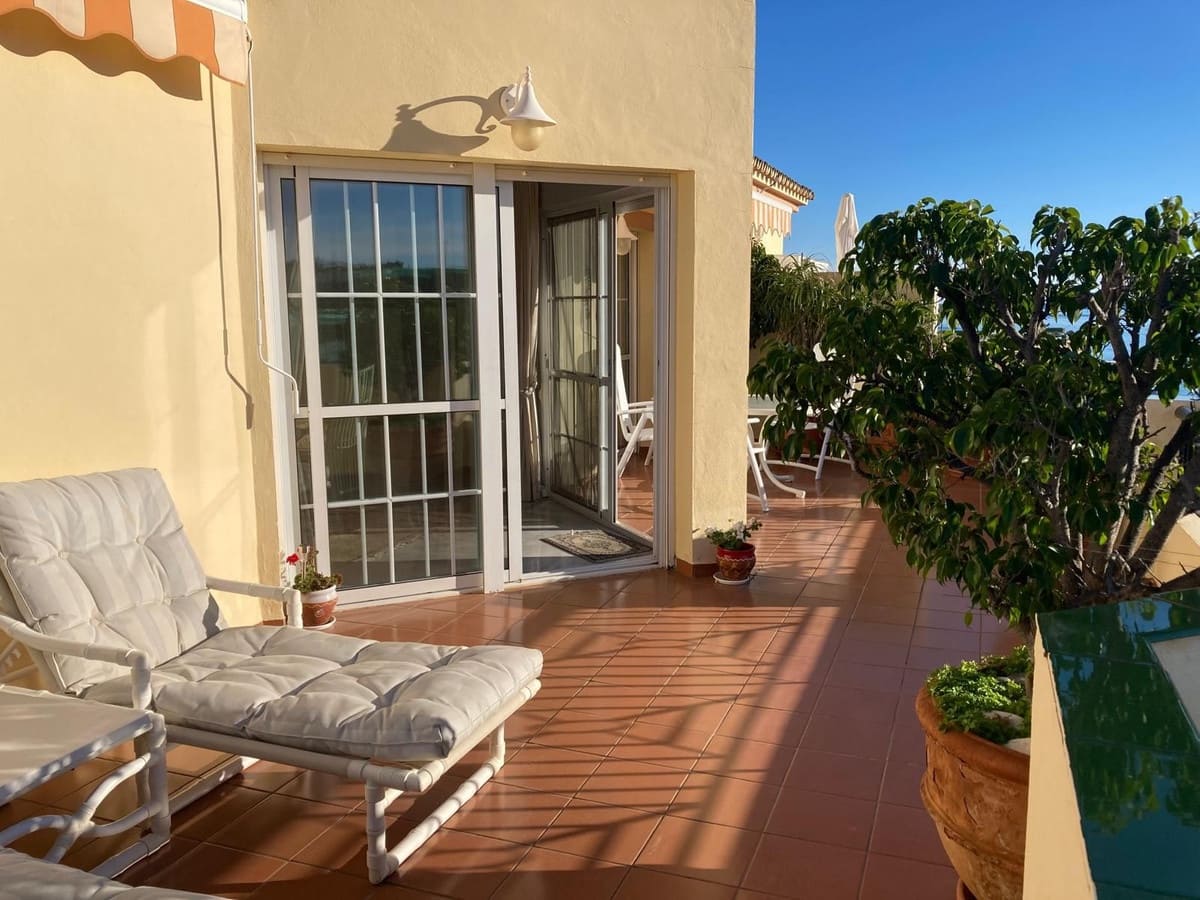 2 bedroom Penthouse for sale in Torrox-Costa with garage - € 425,000 (Ref: 9534913)