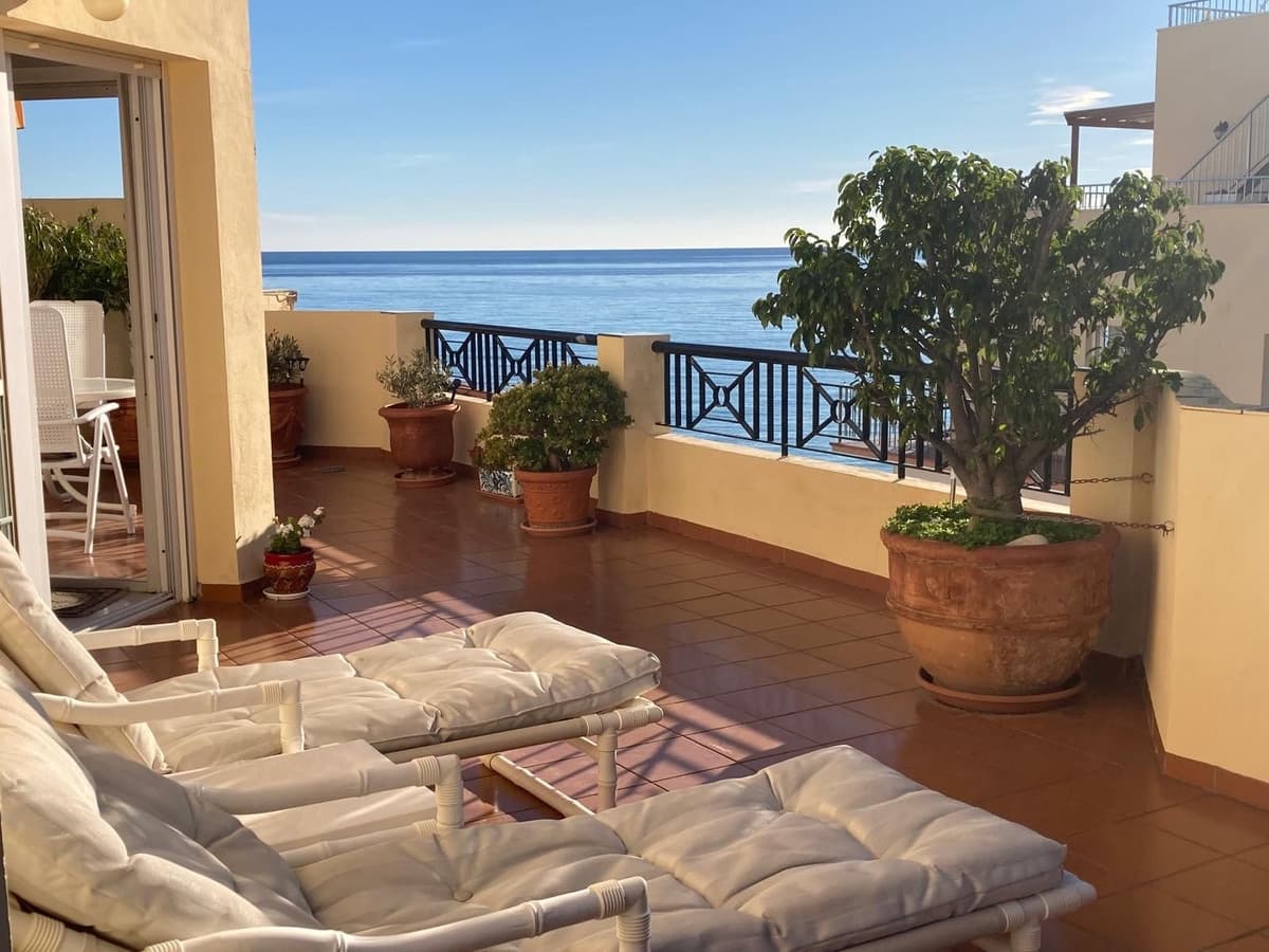 2 bedroom Penthouse for sale in Torrox-Costa with garage - € 425,000 (Ref: 9534913)