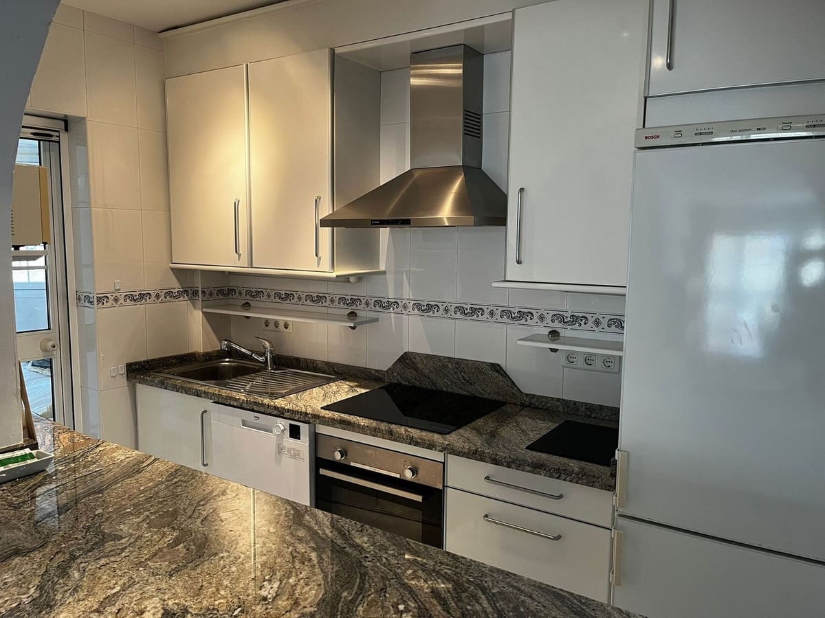 2 makuuhuone Kattohuoneisto myytävänä paikassa Torrox-Costa mukana 
autotalli - 425 000 € (Ref: 9534913)