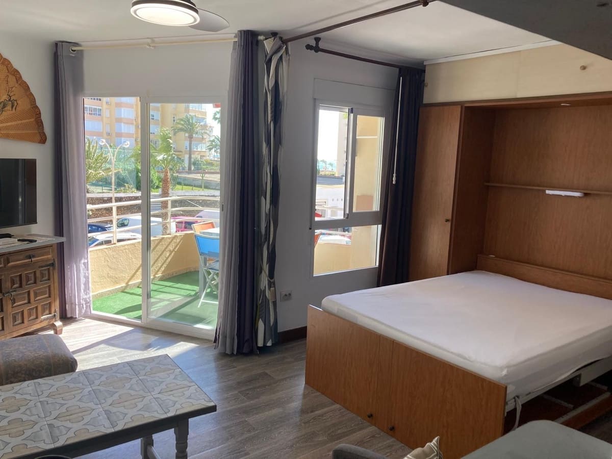 Studio til salg i Torrox-Costa med swimmingpool - € 170.000 (Ref: 9541948)