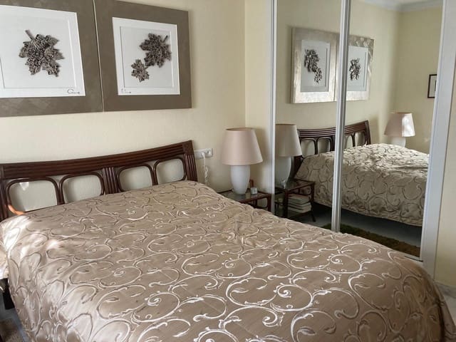 2 slaapkamer Halfvrijstaande villa te koop in Torrox Park, Torrox met zwembad garage - € 340.000 (Ref: 9640674)