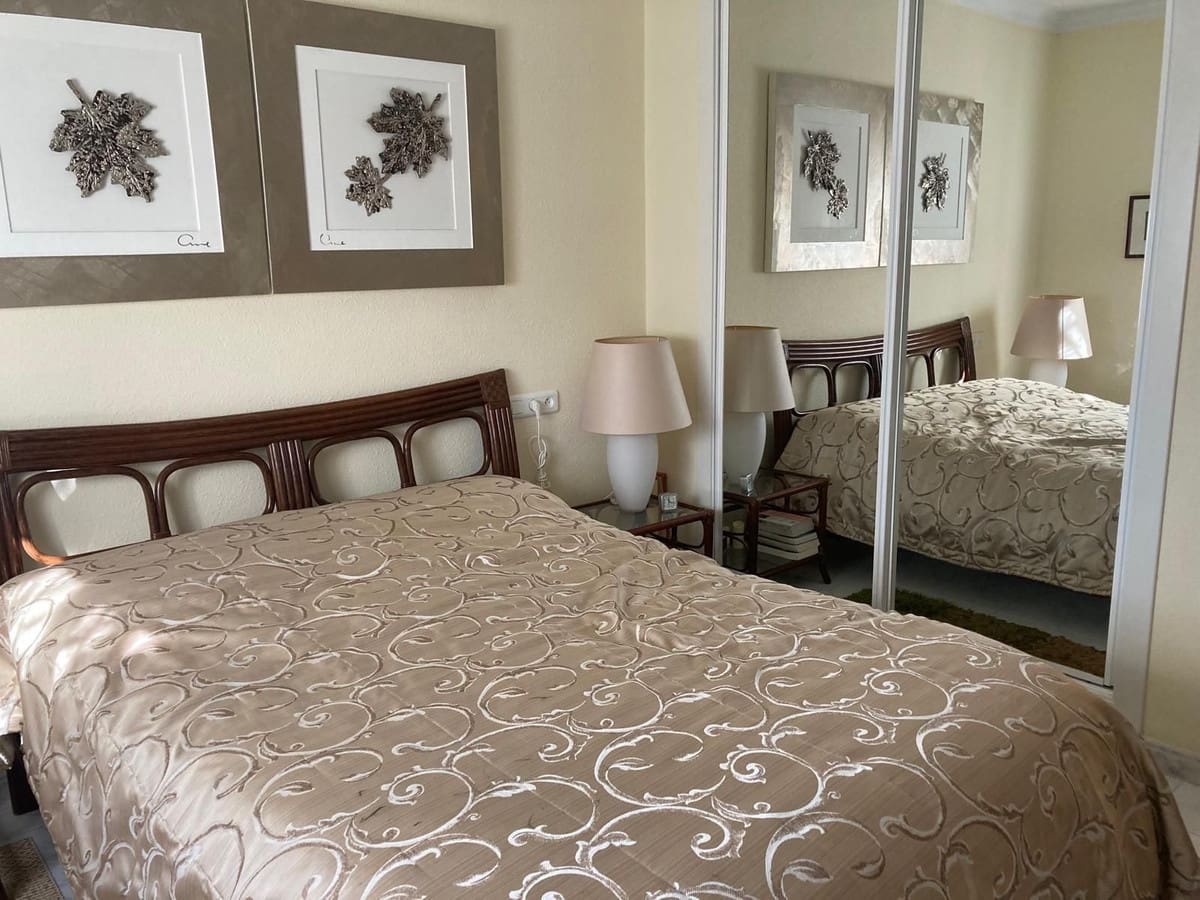 Pareado de 2 habitaciones en Torrox-Costa en venta con piscina garaje - 340.000 € (Ref: 9640674)