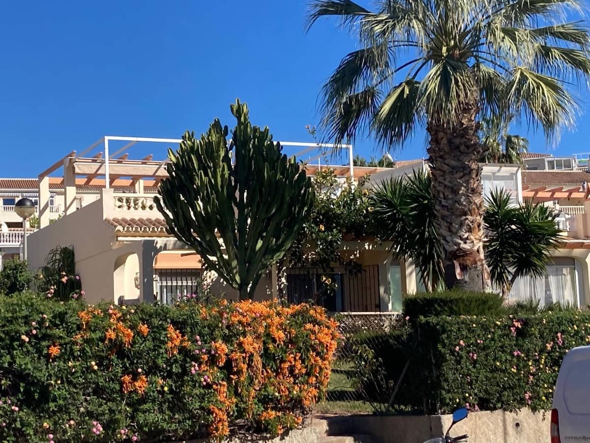 2 makuuhuone Paritalo myytävänä paikassa Torrox-Costa mukana uima-altaan 
autotalli - 299 000 € (Ref: 9640674)