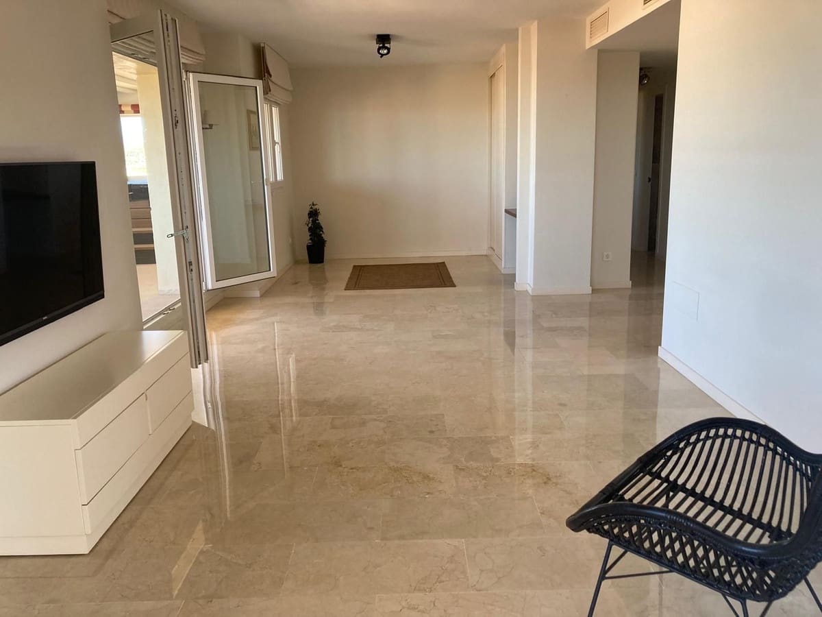 2 bedroom Penthouse for sale in Caleta de Velez with pool garage - € 485,000 (Ref: 9782200)