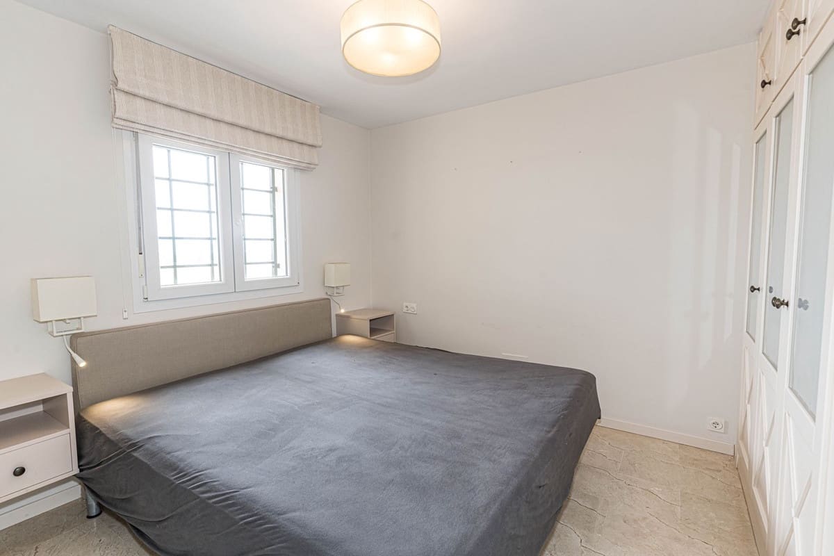 2 slaapkamer Penthouse te koop in Caleta de Velez met zwembad garage - € 485.000 (Ref: 9782200)