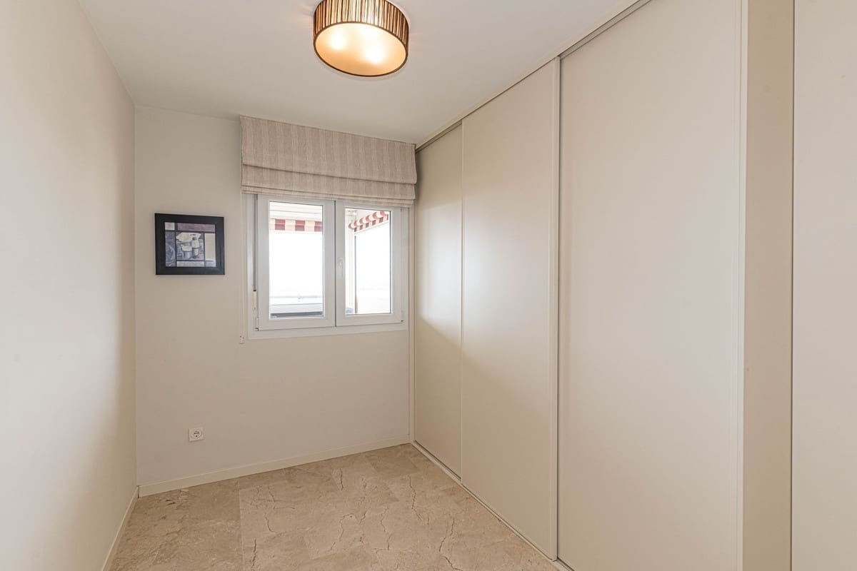 2 slaapkamer Penthouse te koop in Caleta de Velez met zwembad garage - € 485.000 (Ref: 9782200)