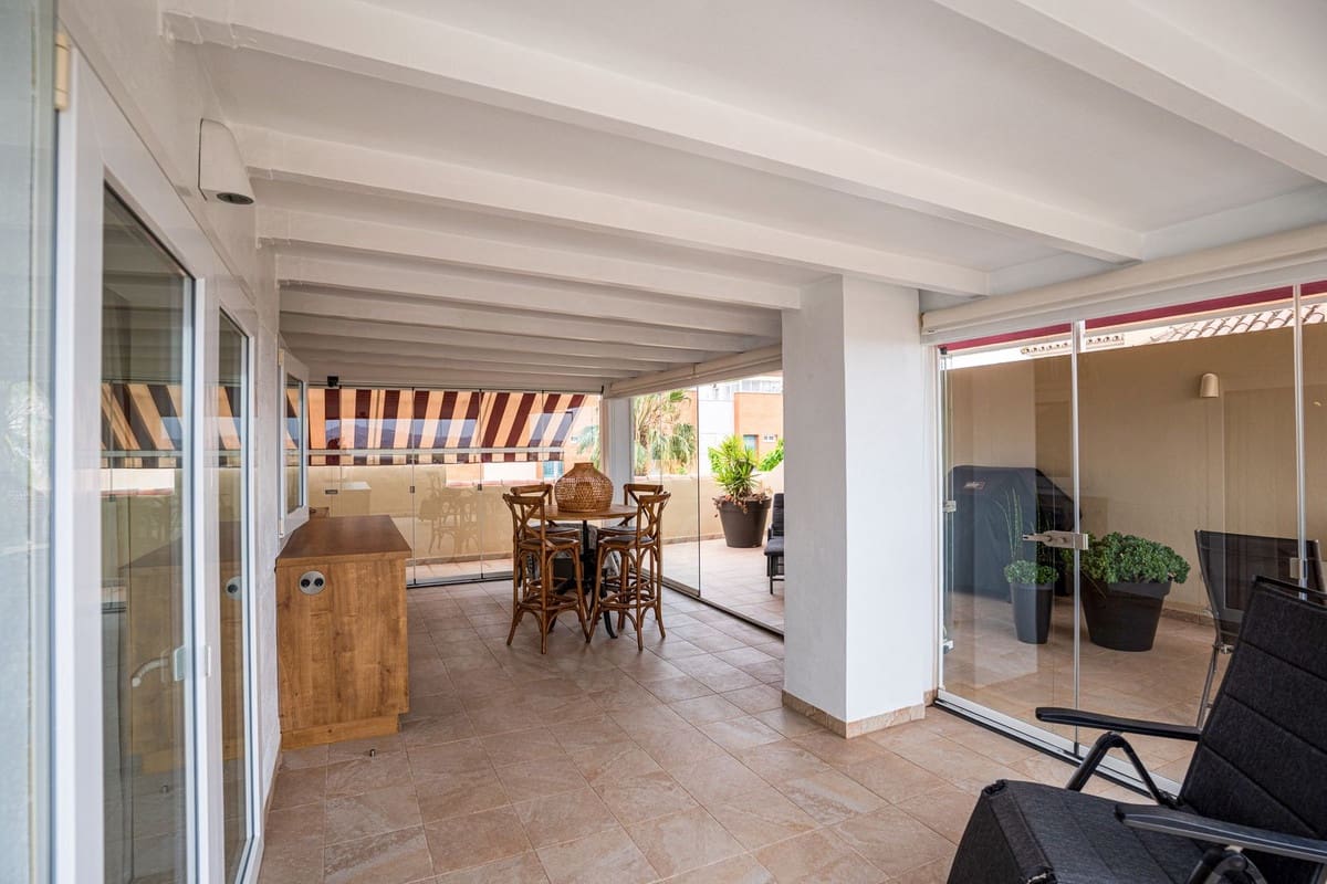 2 slaapkamer Penthouse te koop in Caleta de Velez met zwembad garage - € 485.000 (Ref: 9782200)