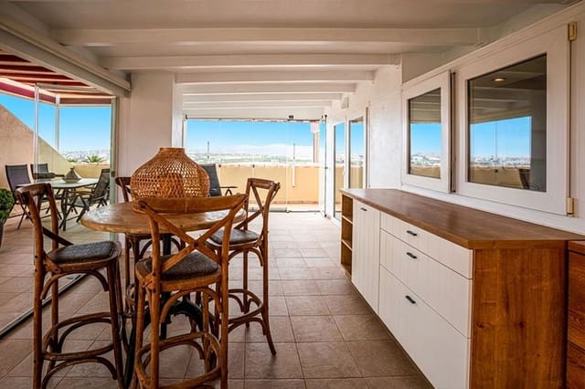 2 sovrum Takvåning till salu i Caleta de Vélez, Vélez-Málaga med pool garage - 485 000 € (Ref: 9782200)