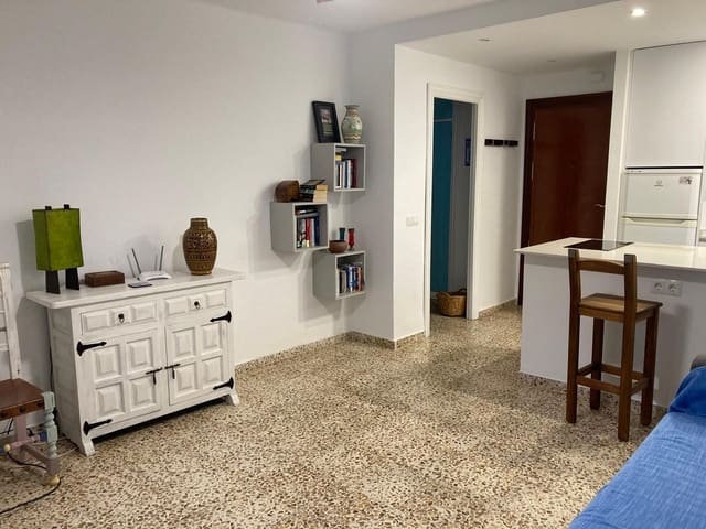 1 slaapkamer Appartement te koop in Centro Internacional, Torrox met zwembad - € 235.000 (Ref: 9787485)