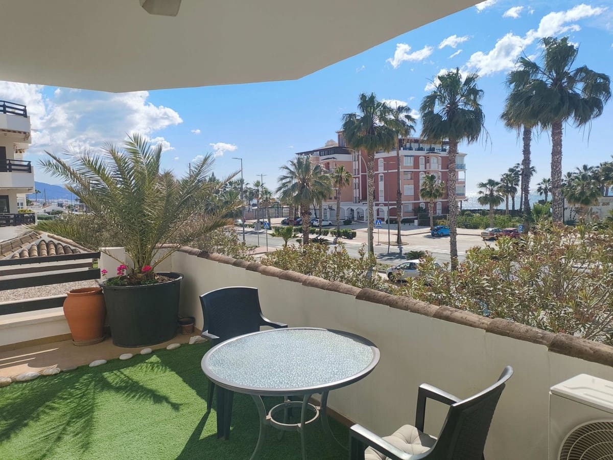 2 Zimmer Strandapartment zu verkaufen in Torrox-Costa mit Pool Garage - 305.000 € (Ref: 9807358)