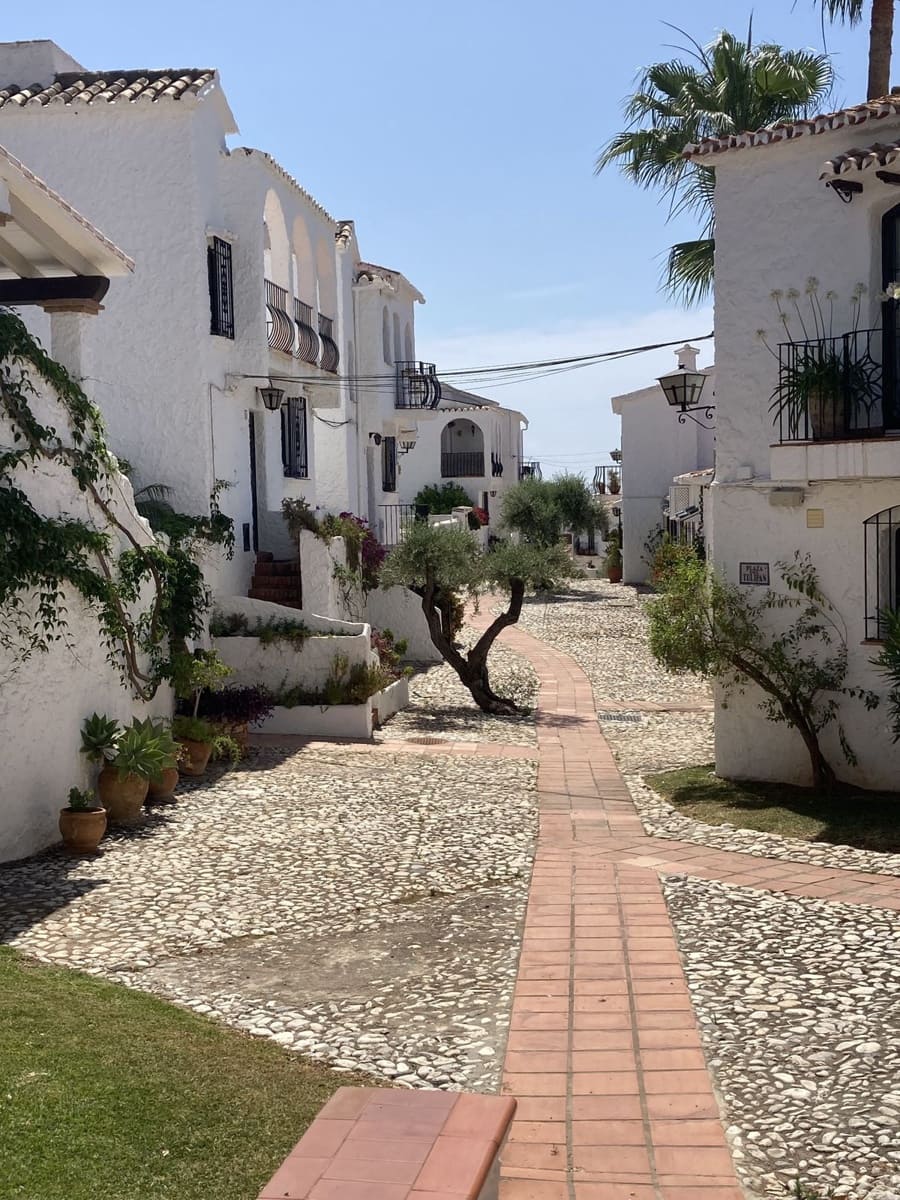 2 soveværelse Semi-Rækkehus til salg i Nerja med swimmingpool - € 520.000 (Ref: 9948798)