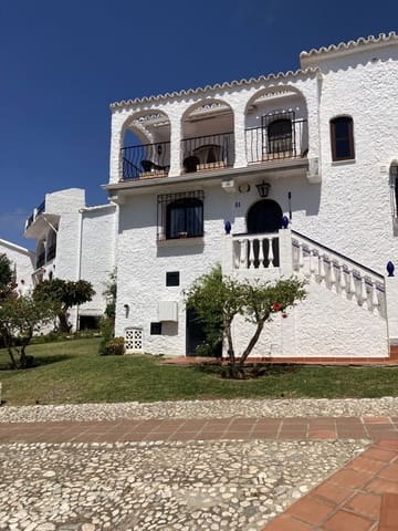 2 chambre Villa/Maison Semi-Mitoyenne à vendre à Capistrano, Nerja avec piscine - 520 000 € (Ref: 9948798)