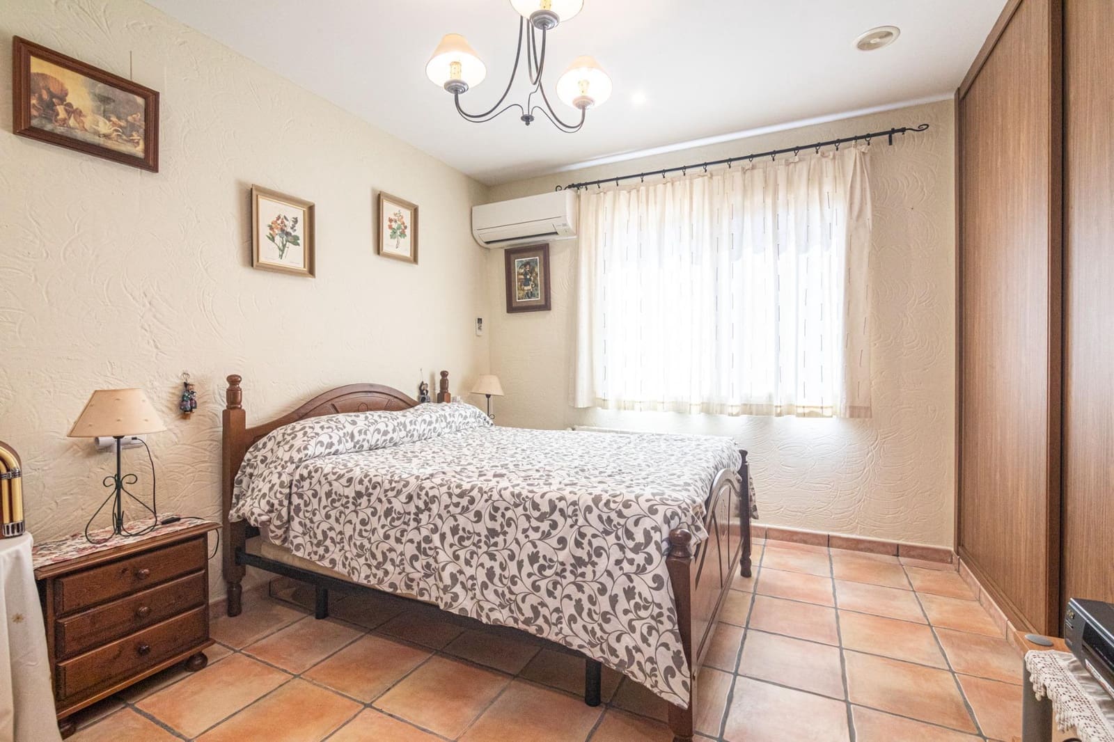 5 bedroom Villa for sale in Elche / Elx with pool - € 785,000 (Ref: 10006365)