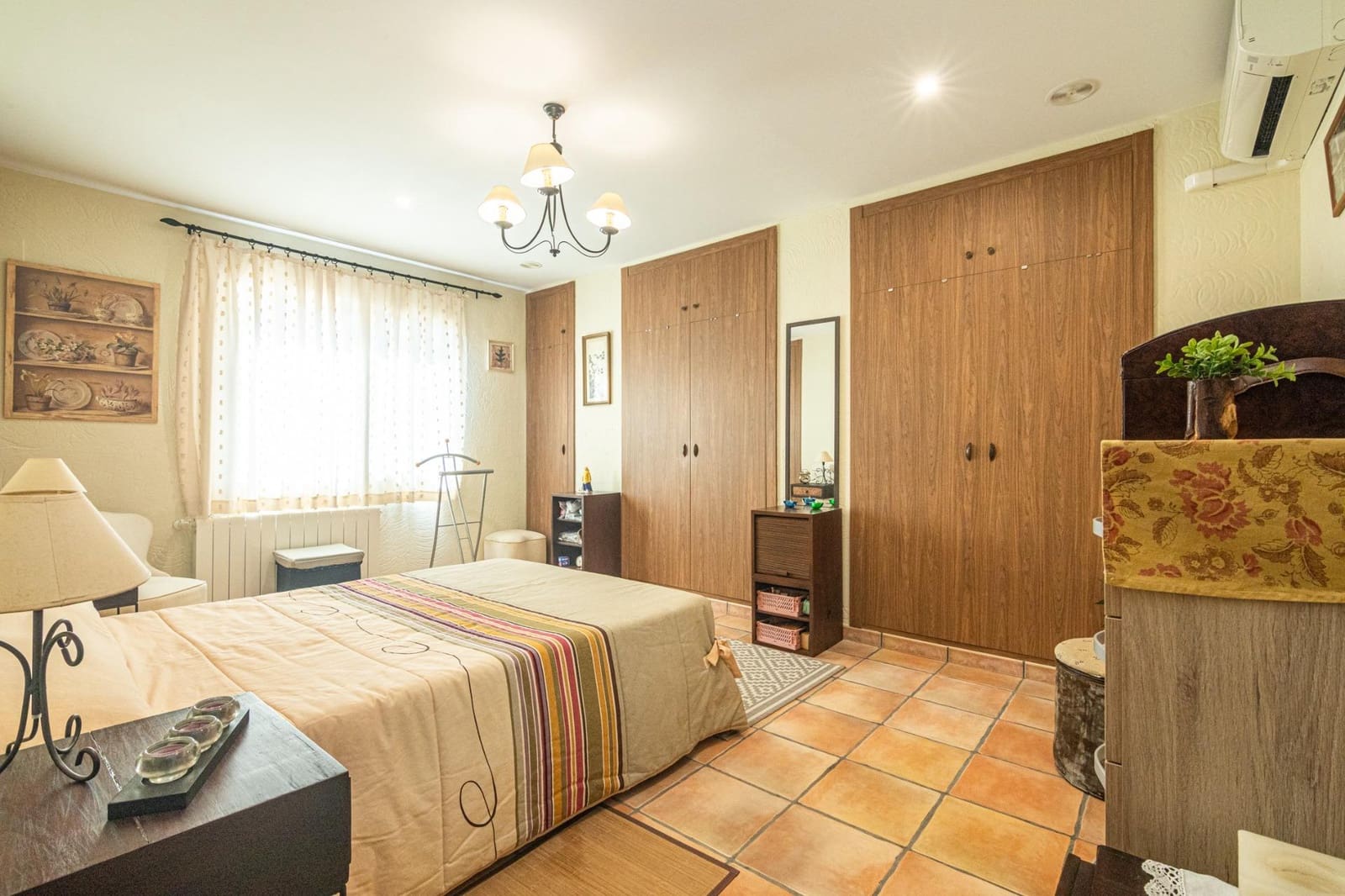 5 bedroom Villa for sale in Elche / Elx with pool - € 785,000 (Ref: 10006365)