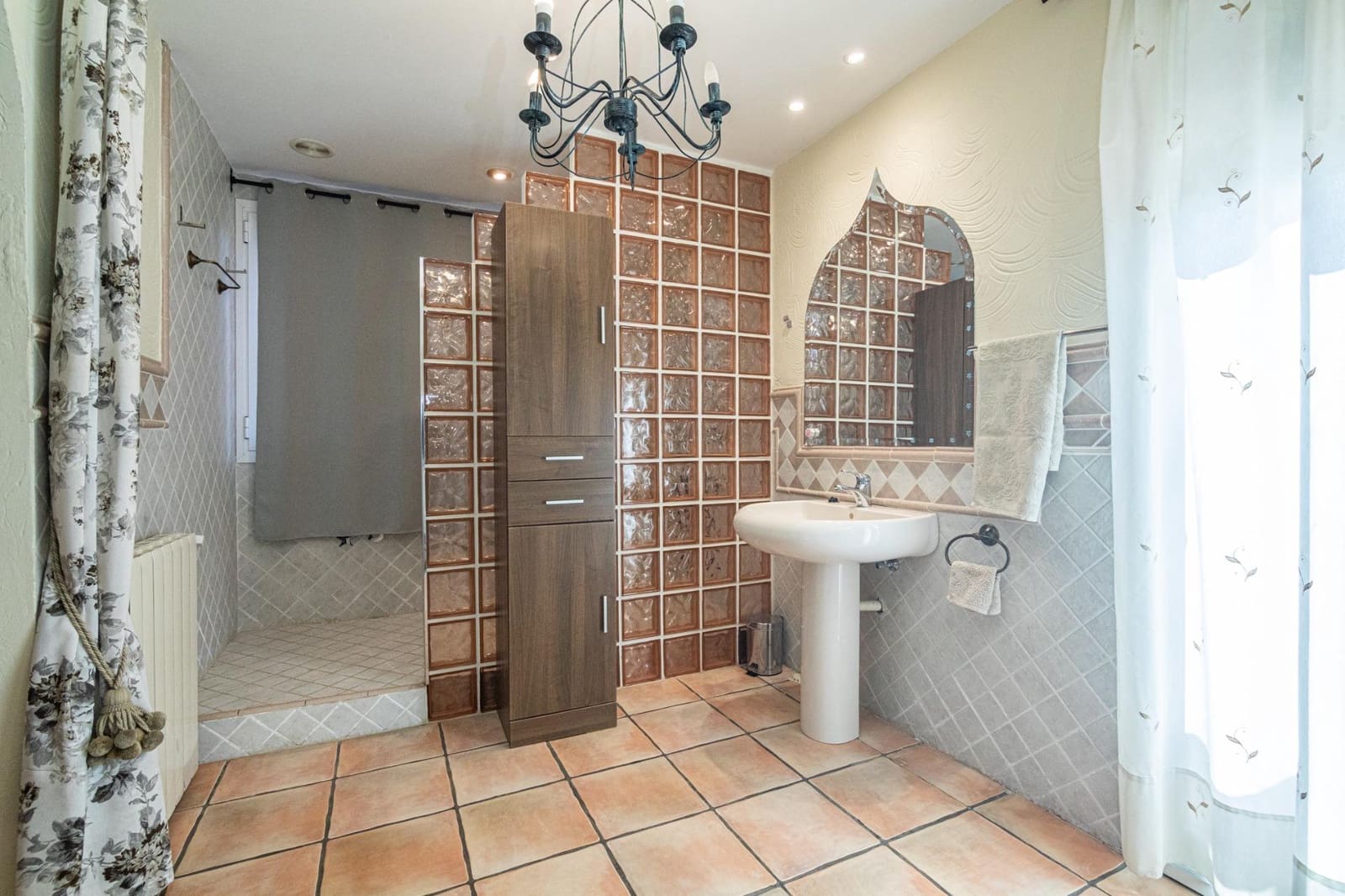 5 bedroom Villa for sale in Elche / Elx with pool - € 785,000 (Ref: 10006365)