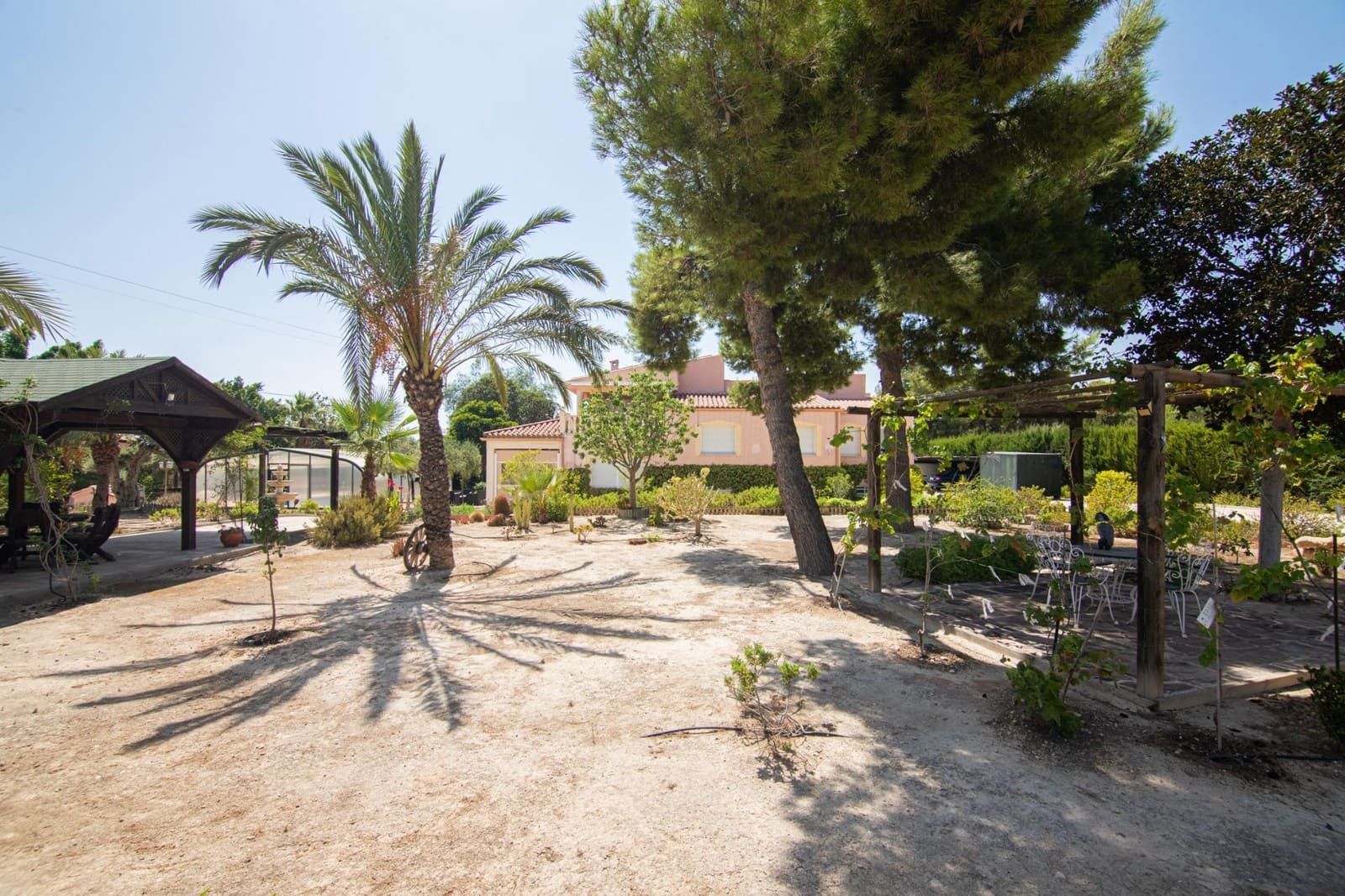 5 bedroom Villa for sale in Elche / Elx with pool - € 785,000 (Ref: 10006365)