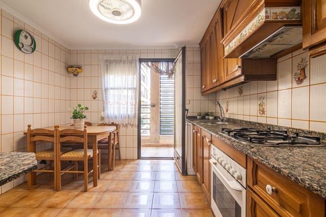 3 Zimmer Wohnung zu verkaufen in Centro, Elche / Elx - 285.000 € (Ref: 10006366)