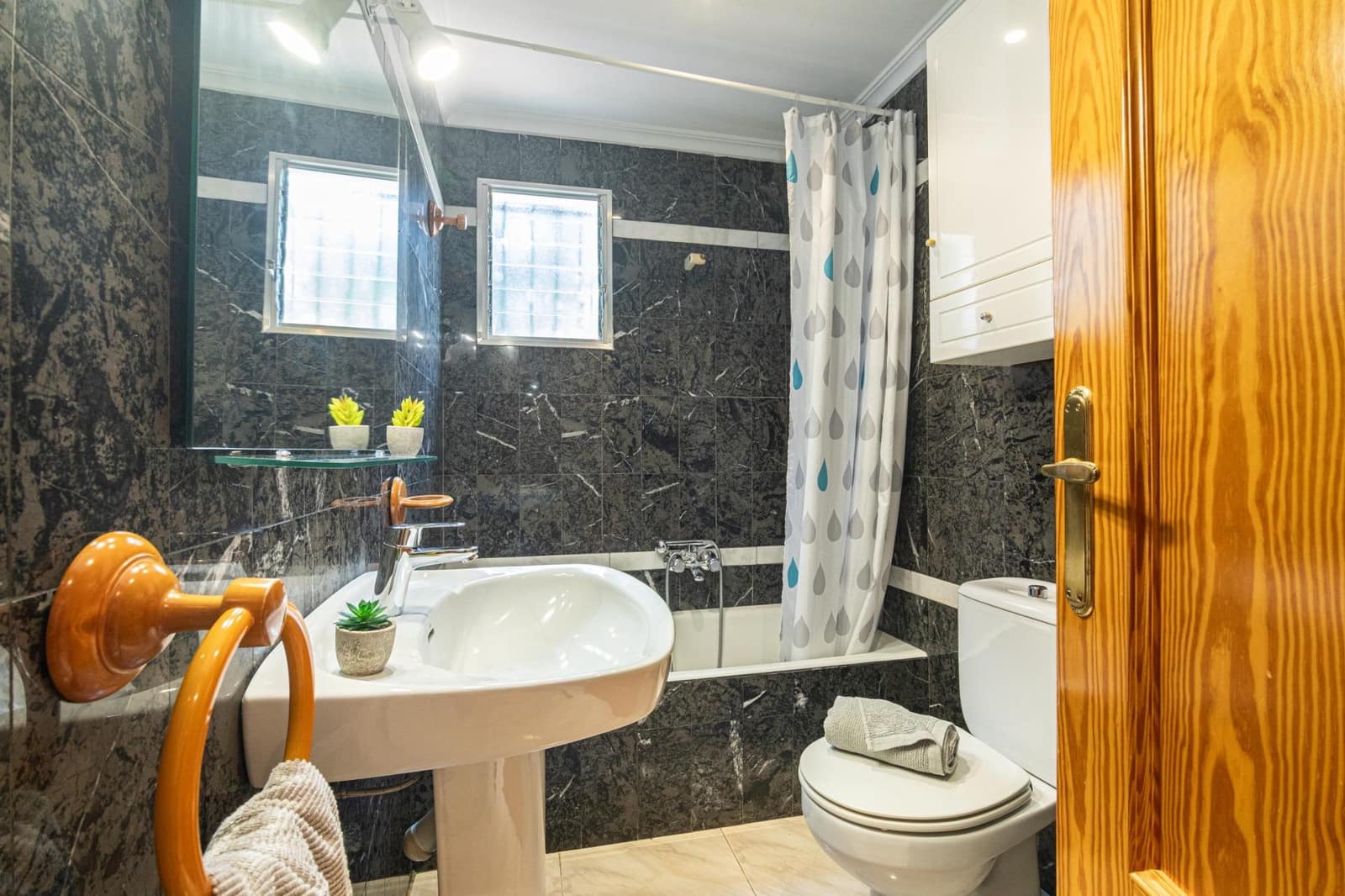4 makuuhuone Huvila myytävänä paikassa Aspe mukana uima-altaan - 275 000 € (Ref: 10006367)